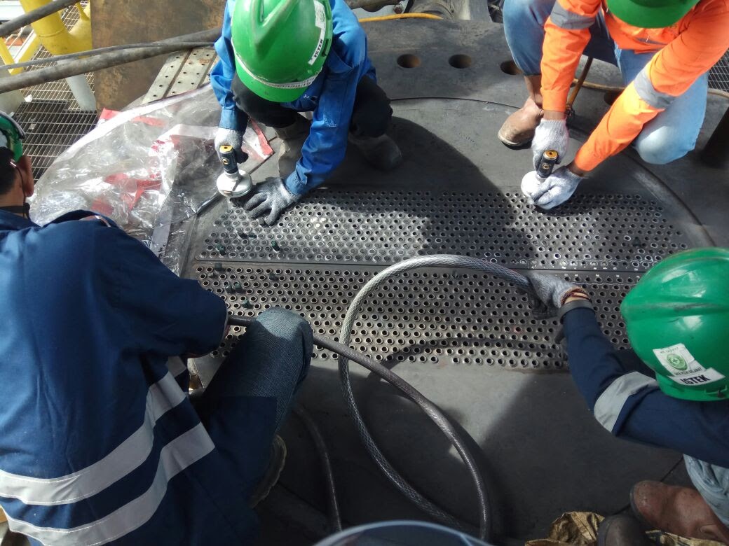 Cleaning Inner Tube of Shell & Tube Heat Exchangers